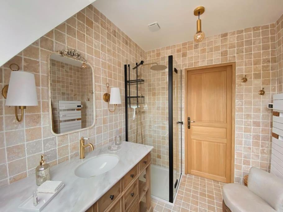Le Pigeonnier / Gite De Charme 1 A 4 Pers 80 M² Cambrai Dış mekan fotoğraf